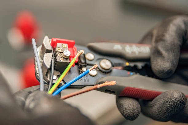 Best Electrical Troubleshooting Services  in Plainfield, IL